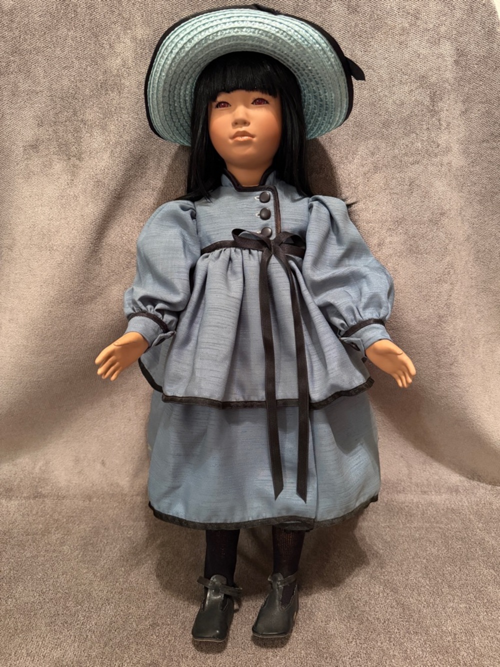 VINTAGE Porcelain Doll Akina By Christel Florchinger Signed Limited Edition